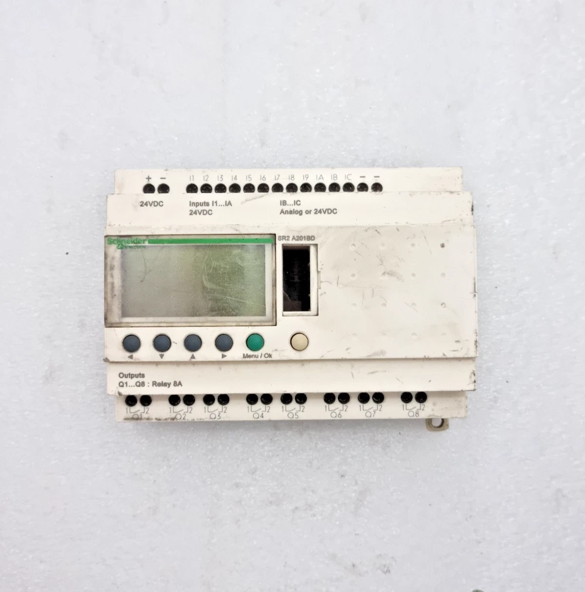 Schneider ZELIO SR2 A201BD Smart Logic Relay Module 24Vdc SR2A201BD